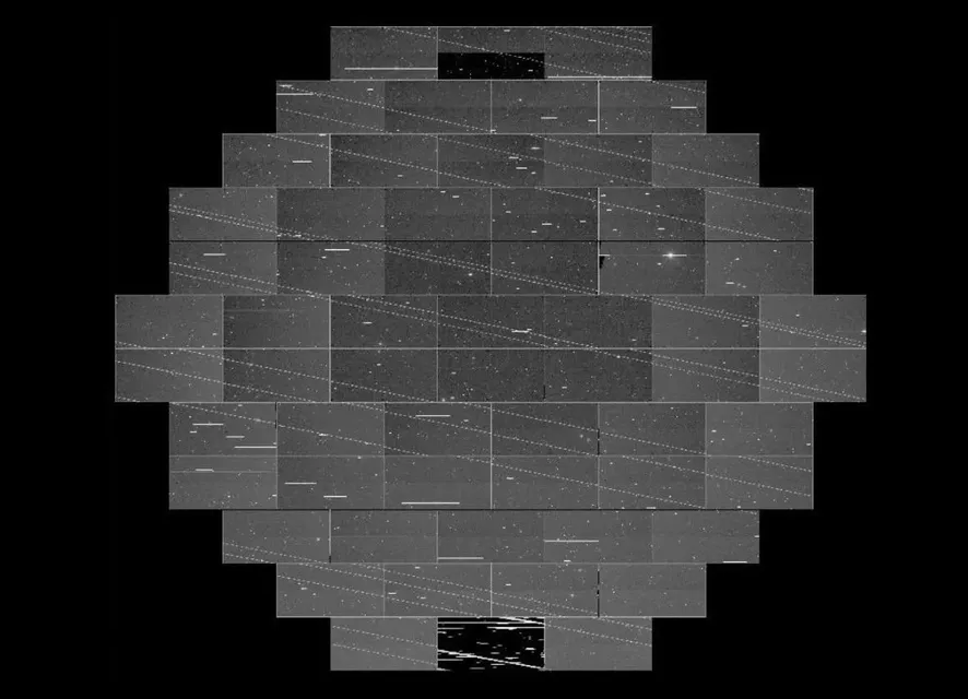 Composite of multiple images that show the Starlink satellites making trails across the images taken by astronomers.